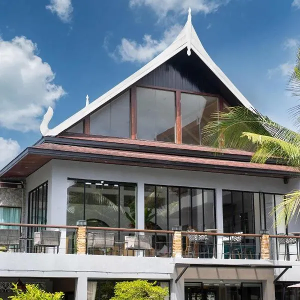 Howard Johnson by Wyndham Phuket Naiyang,位于他朗的酒店