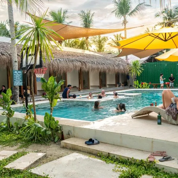 Sunlit Hostel，位于卢纳将军城的酒店