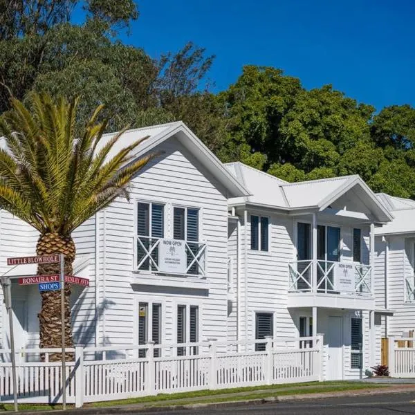 The SALTY PALMS Luxury Beach House Kiama，位于凯阿玛的酒店