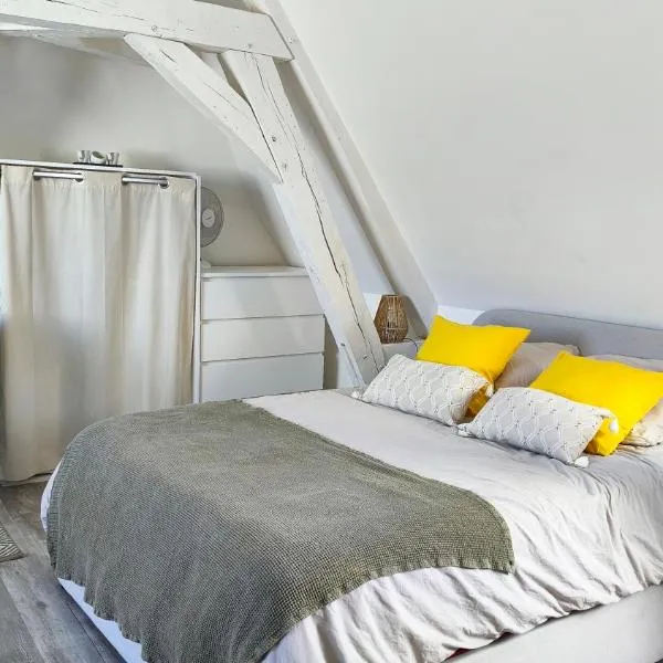 Appartement cosy et calme, vue sur le château，位于诺让莱罗特鲁的酒店