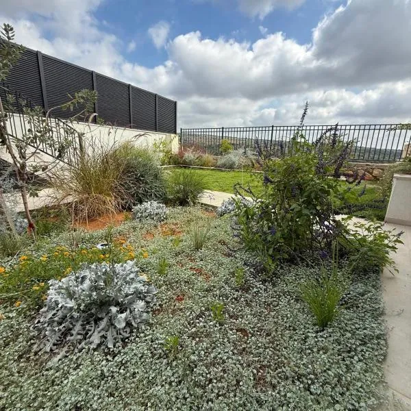 מנות בטבע，位于Manot的酒店