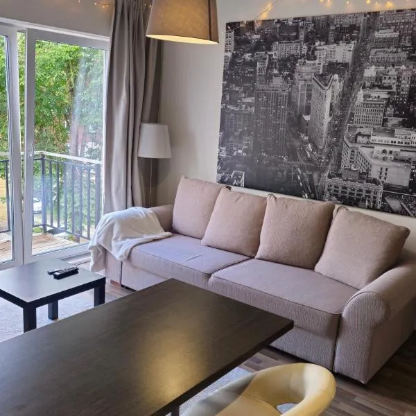 Cozy Little Penthouse Free Parking, Self Check In，位于塔林的酒店