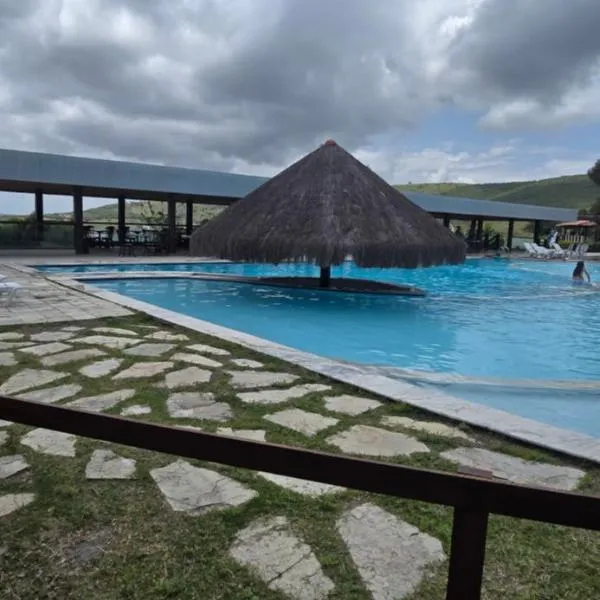 Flat superior no Monte Castelo Condomínio，位于格拉瓦塔的酒店