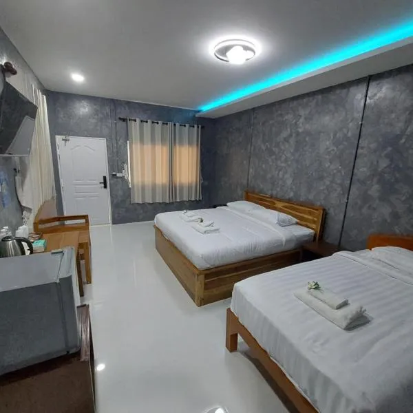 J House Has love，位于素可泰的酒店