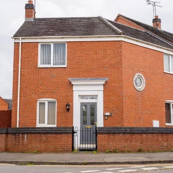 Ann's Home Near Alton Towers，位于Rocester的酒店