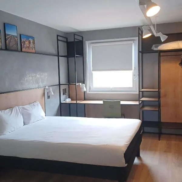 Ibis Hotel Alicante，位于阿利坎特的酒店