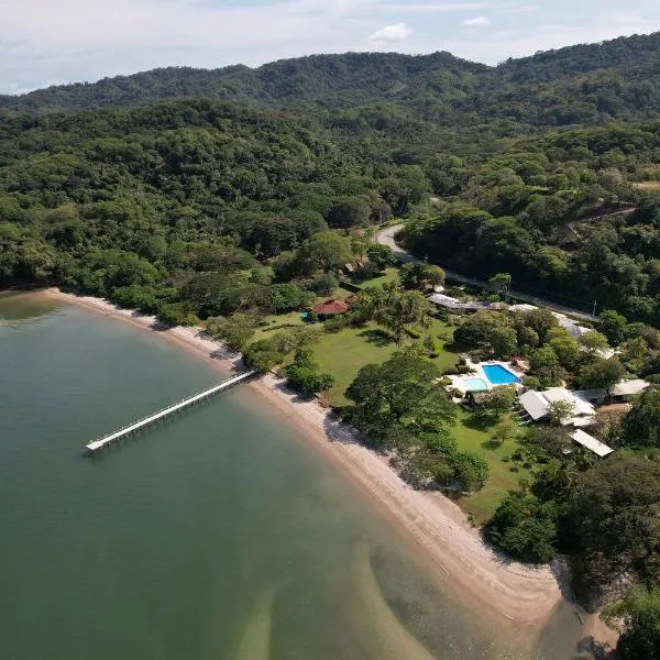 OPacifico Hotel Boutique，位于Playa Naranjo的酒店