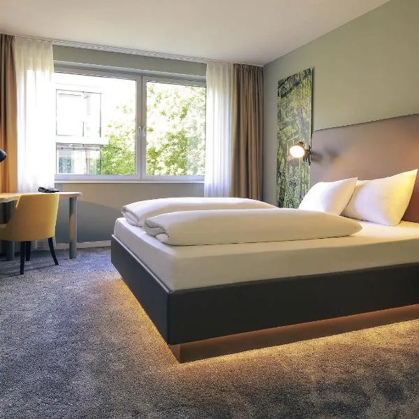 埃森美居酒店广场店，位于埃森的酒店