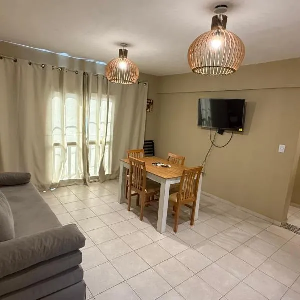 Apartamento Céntrico 5 Personas 3 Ambientes，位于圣地亚哥-德尔埃斯特罗的酒店