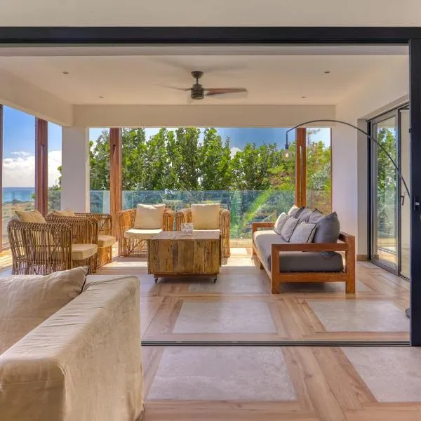 Le Moma by the ocean，位于Trois Bassins的酒店