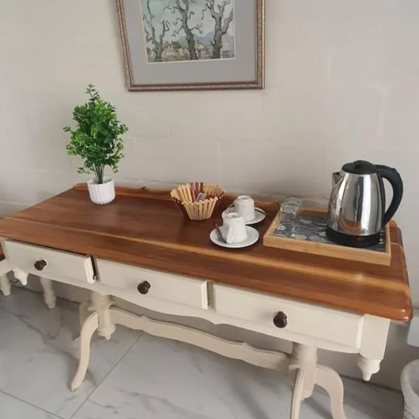 Sufi'Sawd Guest Rooms Muizenberg，位于Muizenberg的酒店