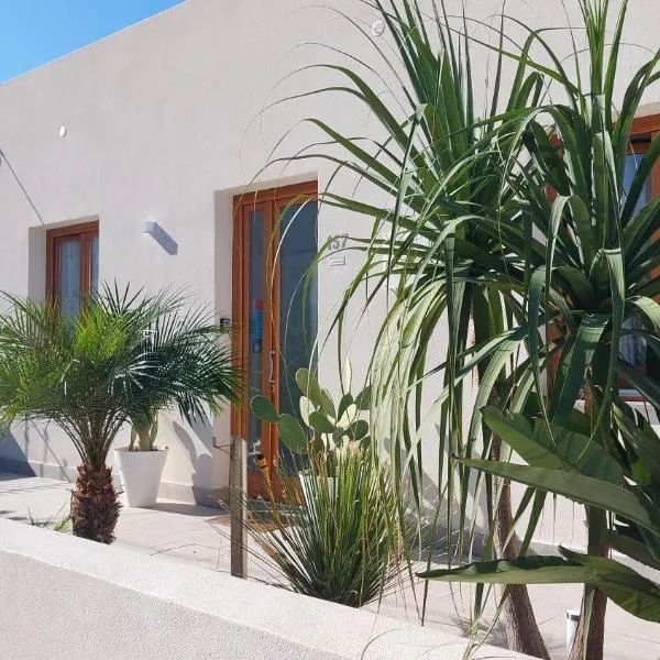 B&B La mia Isola，位于卡斯泰卢佐的酒店