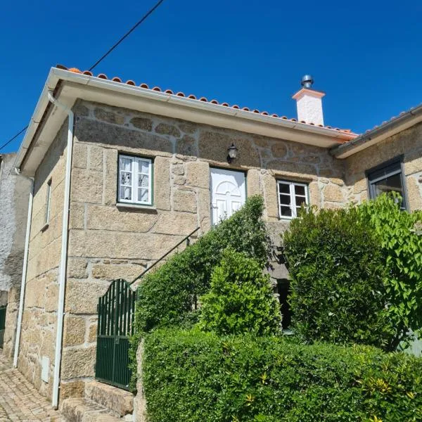 Casa das Pédrinhas Pousade Guarda，位于瓜尔达的酒店