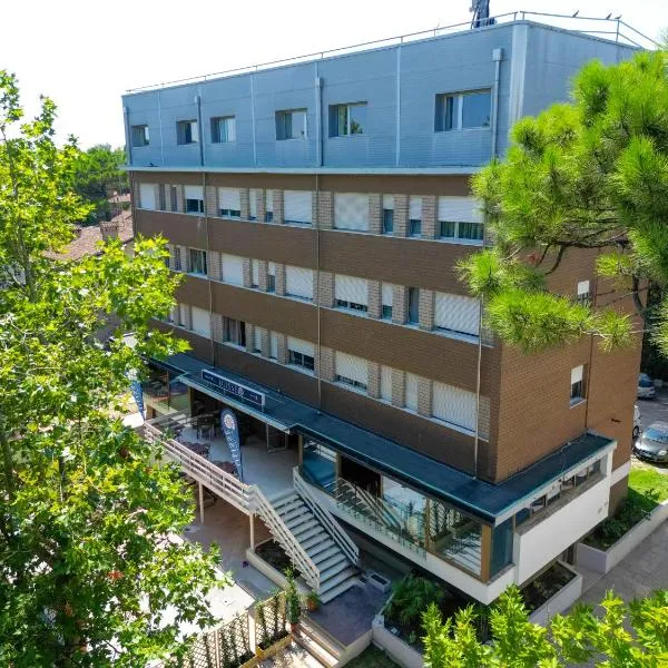 Hotel Ulisse，位于玛里纳罗米亚的酒店