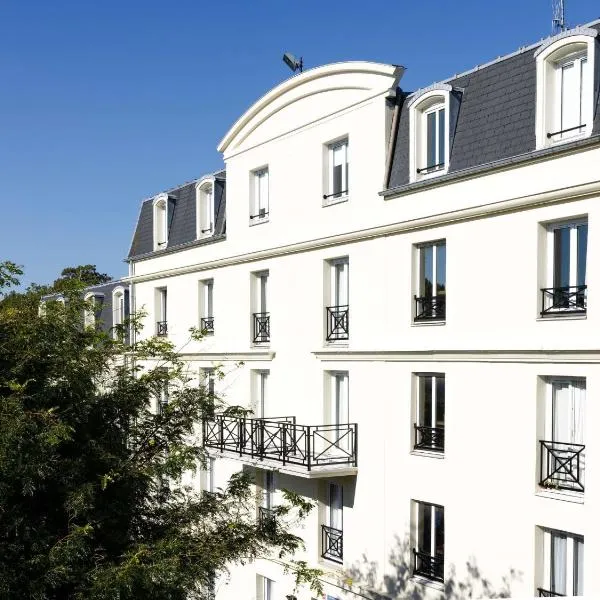 宜必思瓦伦西耶纳酒店，位于瓦朗西纳的酒店