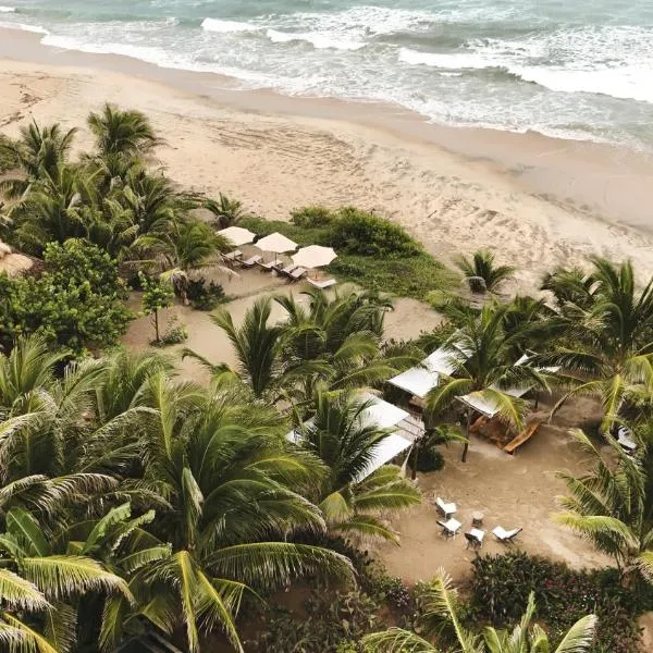 Casa Chula Hotel Boutique Frente al Mar，位于Tierra Blanca的酒店