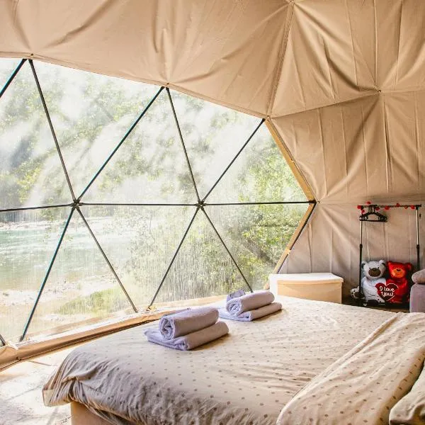 Glamping Drina Riverzone，位于Goražde的酒店