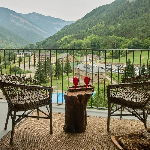 Hotel Valle de Pineta，位于别尔萨的酒店