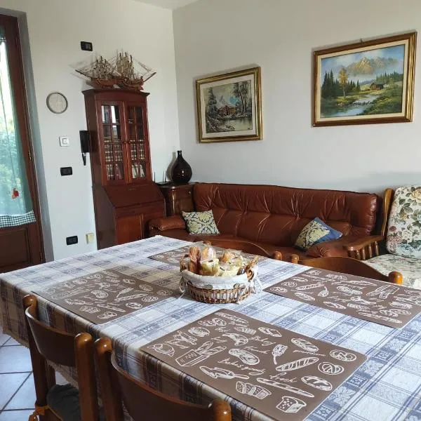 Casa NONNA LINA，位于Medole的酒店