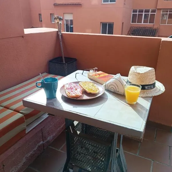 Apartamento, piscina, parking, sol y cerca de la playa VFT MA 75455，位于马尼尔瓦的酒店