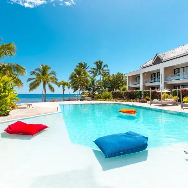 Cook's Bay Hotel & Suites，位于Paopao的酒店