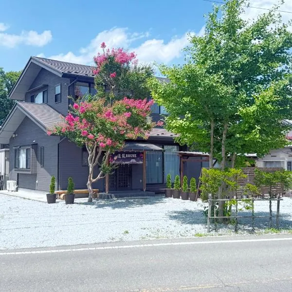 道龍house，位于阿扎格瓦的酒店