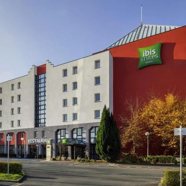 Ibis Styles Lille Marcq En Baroeul，位于马尔康巴勒尔的酒店