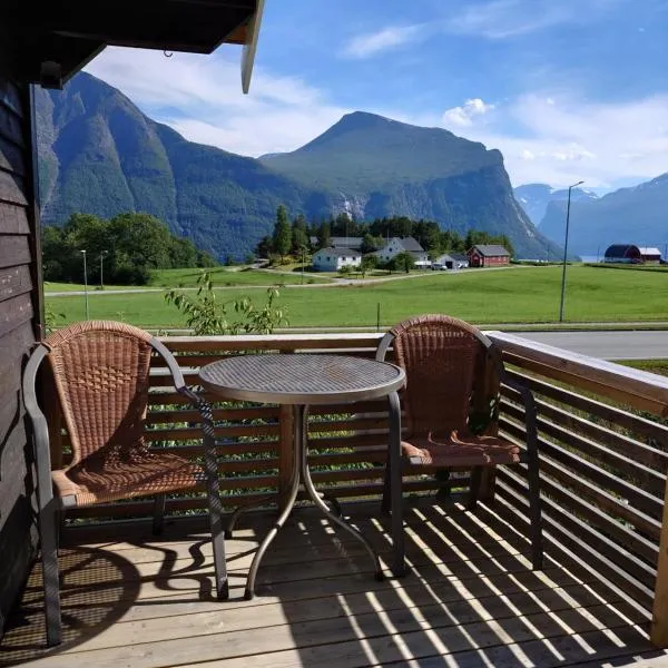 Mountain view cabin，位于Torvik的酒店