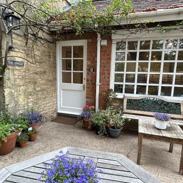 Four Seasons Cottage - in the Cotswolds，位于图克斯伯里的酒店