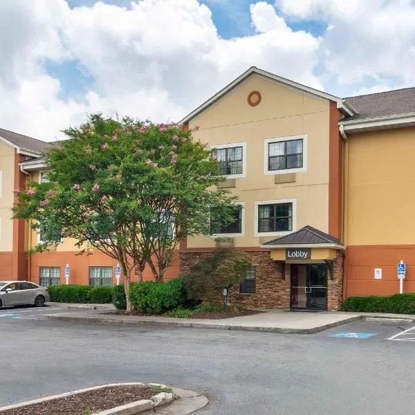 Extended Stay America Select Suites - Atlanta - Duluth，位于德卢斯的酒店