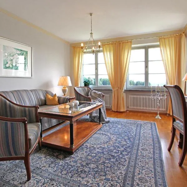 Gästehaus Schloss Kronburg，位于Kronburg的酒店