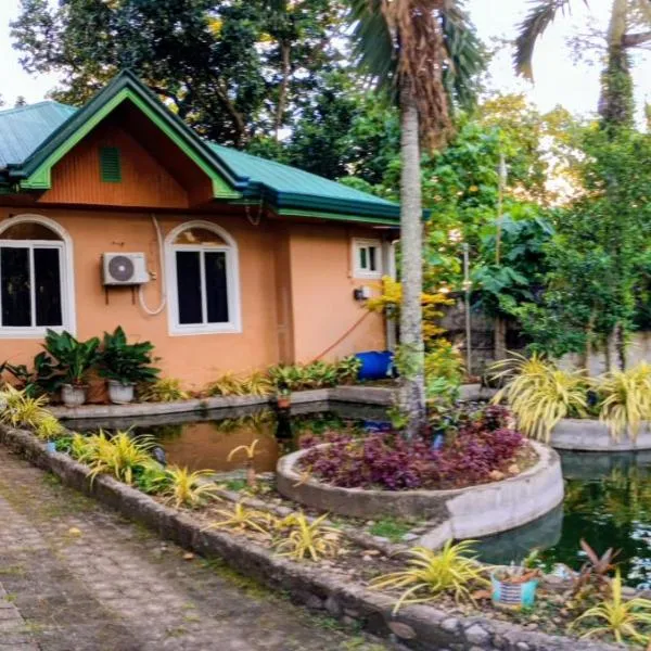 Seaside traveler's Inn by Camiguin Island Home，位于Catarman的酒店