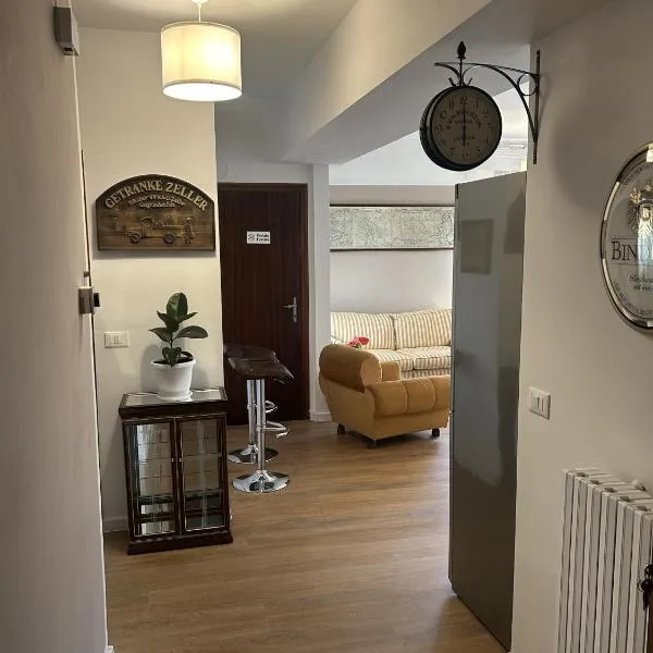 La Sosta del Viaggiatore，位于苏尔莫纳的酒店