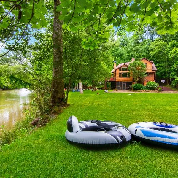 Cabin Zen, Riverfront, Hot Tub, Arcades, Sleeps 8，位于埃利杰的酒店