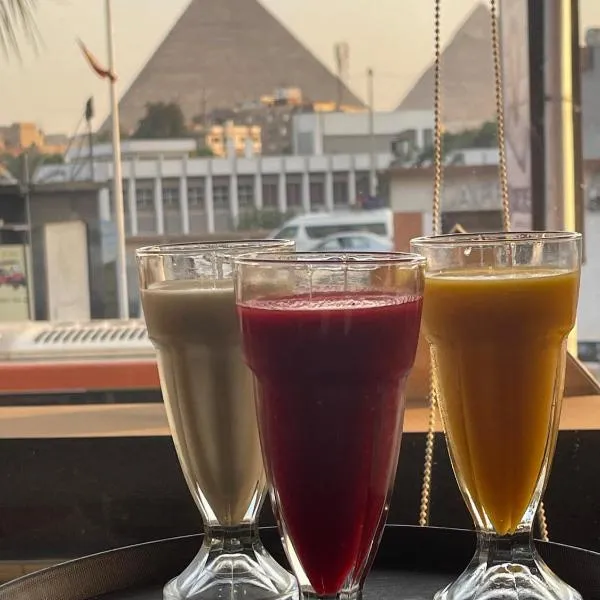 City plaza pyramids view，位于开罗的酒店