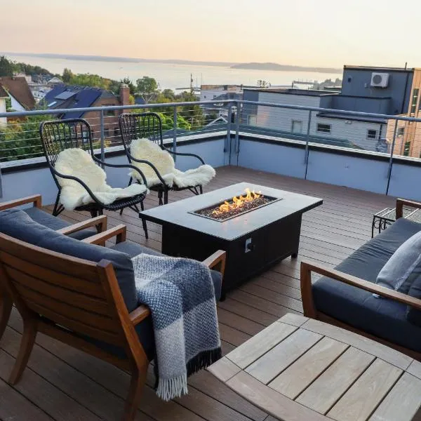 Modern Studio with Rooftop Deck and Sunset Views，位于西雅图的酒店
