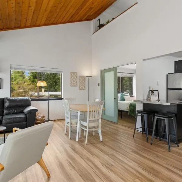 McCall Mountain Getaway - Pet Friendly，位于麦考尔的酒店