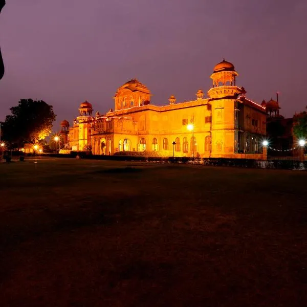 拉里贾遗产宫殿酒店，位于Naorangdesar的酒店