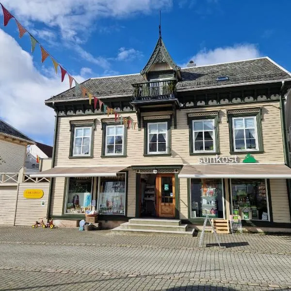 Charming apartment, 3rd floor in Swiss villa，位于弗莱克菲尤尔的酒店