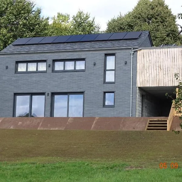 Au pré de la fauchée，位于比埃夫勒的酒店