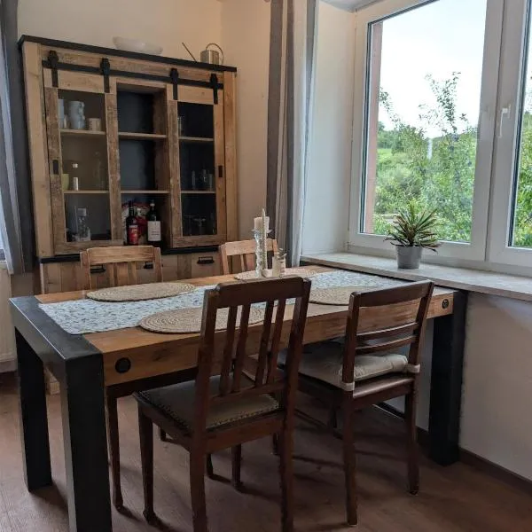 Ferienwohnung am Eifelsteig，位于Üxheim的酒店