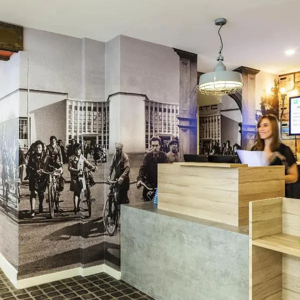 巴黎克利希市政厅宜必思尚品酒店，位于克利希的酒店