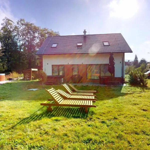 Dům v srdci Beskyd - Morávka - 6 pokojů，位于Morávka的酒店