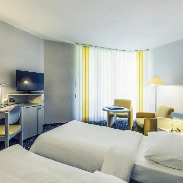 伦茨堡皇冠美居酒店，位于伦茨堡的酒店