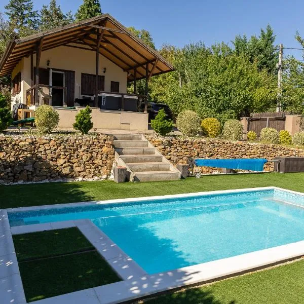 Csobbanka Vendégház，位于Csobánka的酒店