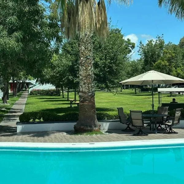 弗艾斯塔圣卢斯普特奥斯格奥日艾塔华雷斯酒店，位于圣路易斯波托西的酒店