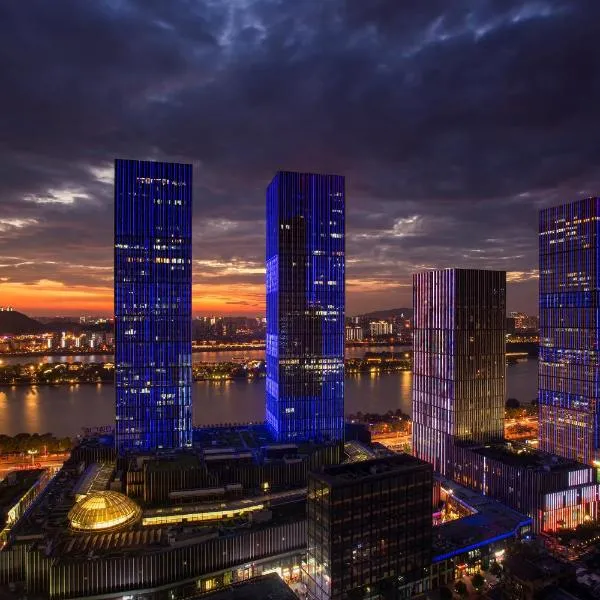 Grand Sun City Hotel-Located city center Metro Access，位于长沙的酒店