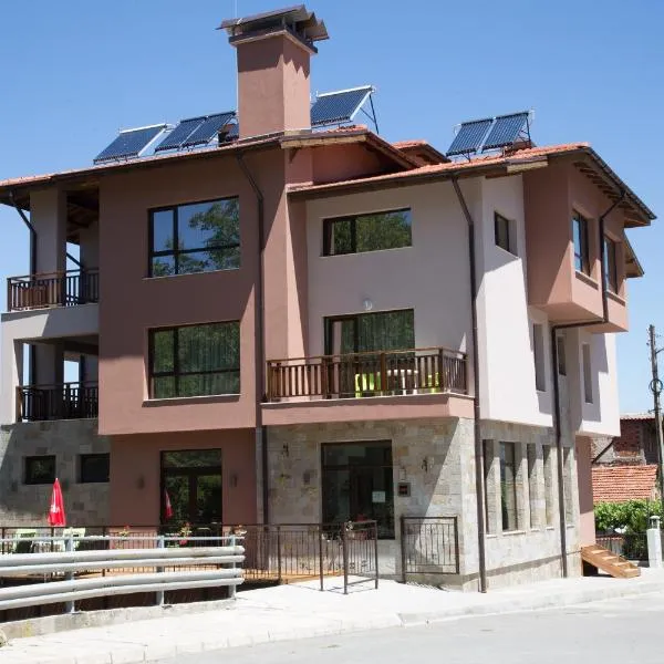 Sveti Nikola Family Hotel Sapareva Banya，位于Gorna Dikanya的酒店