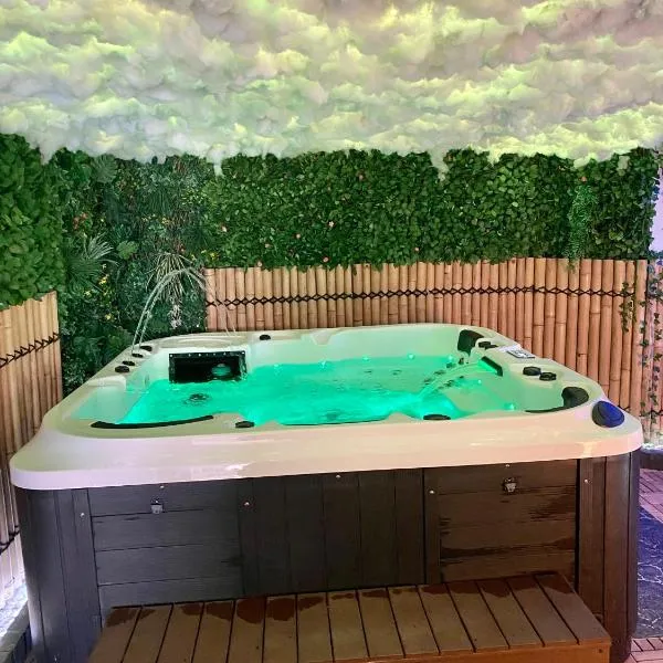 Appartement avec Jaccuzi & Jardin，位于卡斯特尔的酒店