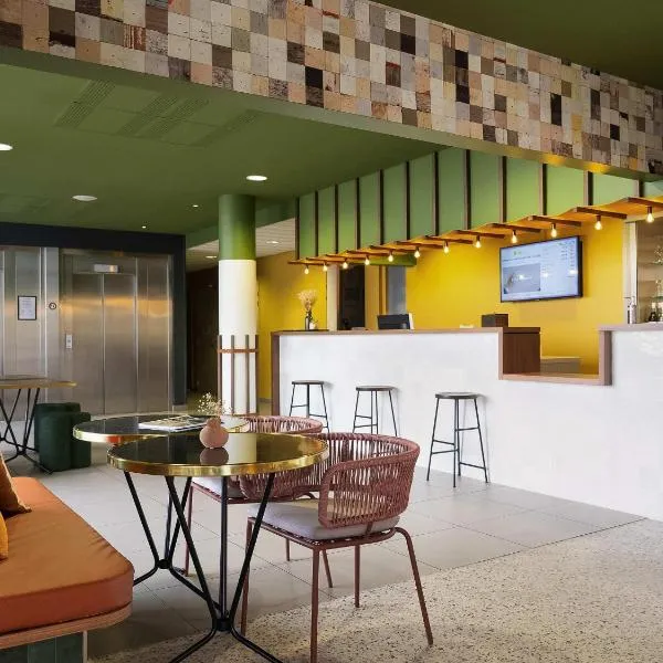 ibis Styles Versailles Saint Quentin en Yvelines，位于圣西尔-莱科勒的酒店